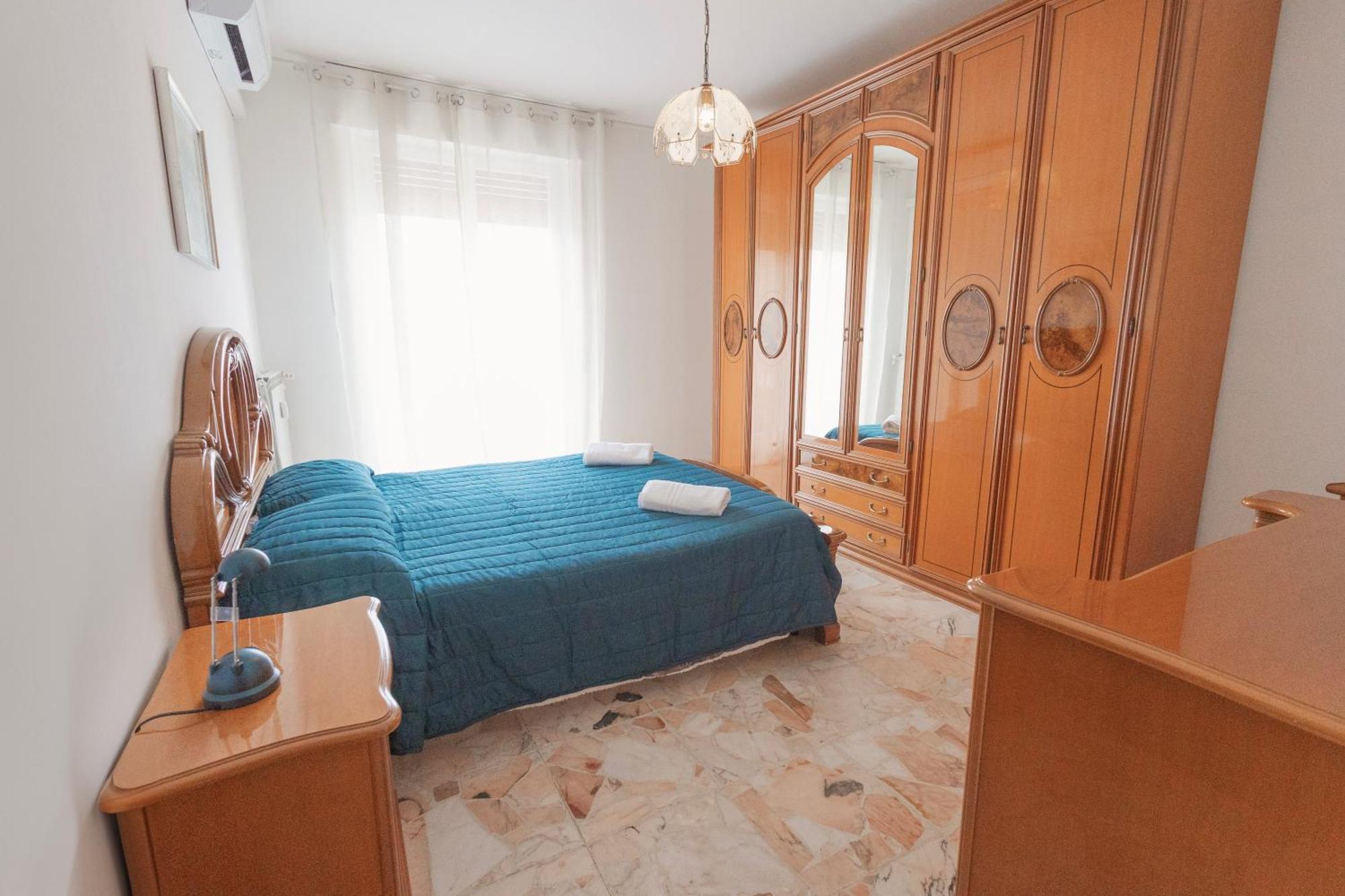 La Casa Della Posta Apartamento Vallecrosia Exterior foto
